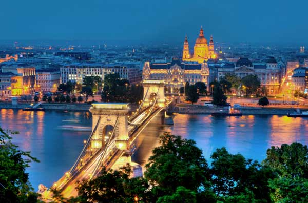 Chain-Bridge-Budapest