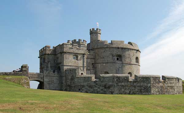 Pendennis_Castle_keep