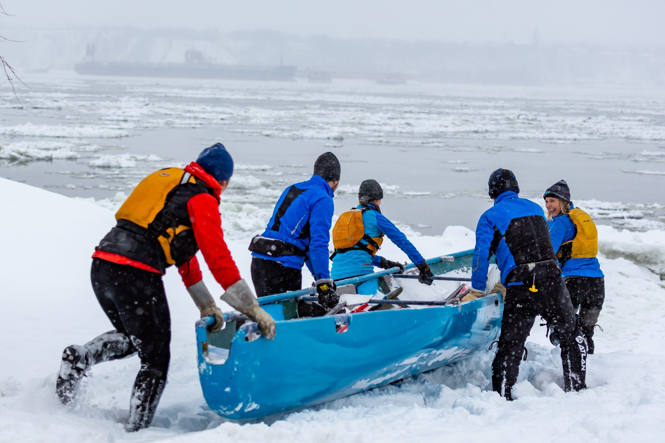 ice canoeing in Quebec City during winter